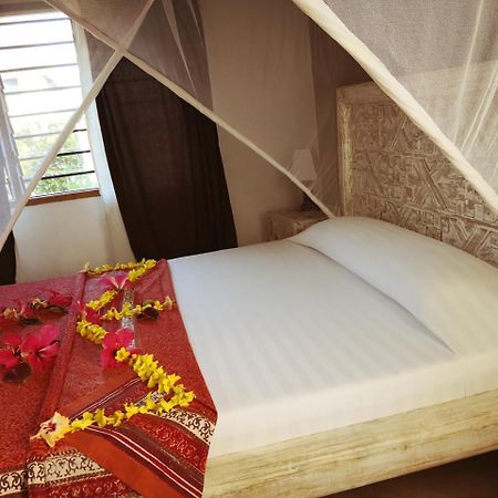 Nyumba Ya Afrika Bed & Breakfast Watamu Exterior photo