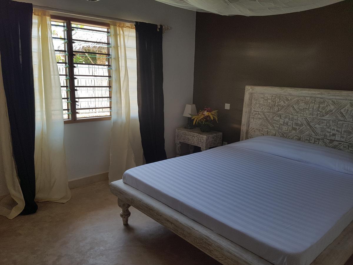 Nyumba Ya Afrika Bed & Breakfast Watamu Exterior photo